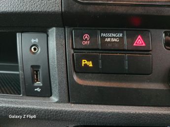 Volkswagen Transporter Shuttle 2.0 TDI BlueMotion Tech SE DSG FWD LWB Euro 6 (s/s) 5dr