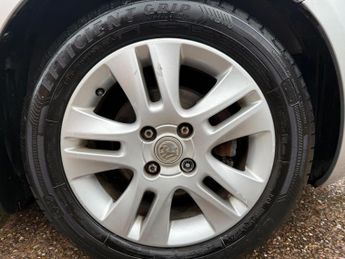 Vauxhall Agila 1.2 VVT SE Auto Euro 5 5dr