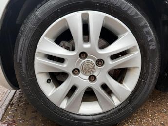 Vauxhall Agila 1.2 VVT SE Auto Euro 5 5dr