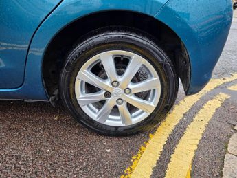 Toyota Yaris 1.33 Dual VVT-i T Spirit Multidrive S Euro 5 5dr