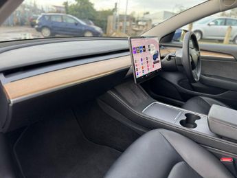 Tesla Model 3 (Dual Motor) Long Range Auto 4WDE 4dr