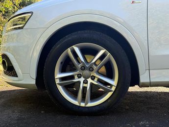 Audi Q3 2.0 TDI S line S Tronic quattro Euro 5 (s/s) 5dr