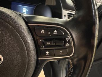 Kia Niro 64kWh First Edition Auto 5dr