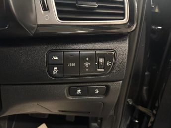 Kia Niro 64kWh First Edition Auto 5dr