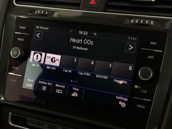 Volkswagen Golf 1.6 TDI SE Nav DSG Euro 6 (s/s) 5dr