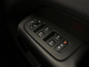 Volvo XC60 2.0h T6 Recharge 11.6kWh Inscription Auto AWD Euro 6 (s/s) 5dr