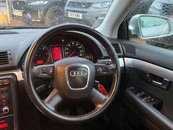 Audi A4 2.0 TDI SE CVT 4dr