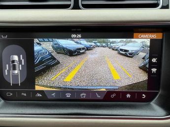 Land Rover Range Rover 4.4 SD V8 Vogue Auto 4WD Euro 6 (s/s) 5dr