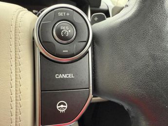 Land Rover Range Rover 4.4 SD V8 Vogue Auto 4WD Euro 6 (s/s) 5dr