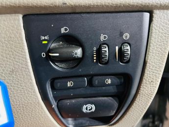 Volvo XC90 2.4 D5 SE Geartronic 5dr