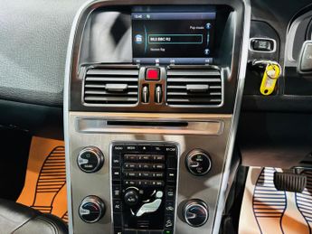 Volvo XC60 2.4 D4 SE Lux Nav Geartronic AWD Euro 5 5dr