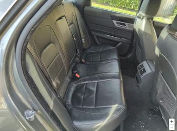 Jaguar XF 2.0d R-Sport Auto Euro 6 (s/s) 4dr