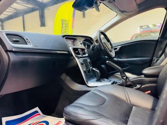 Volvo V40 2.0 D3 Inscription Edition Auto Euro 6 (s/s) 5dr