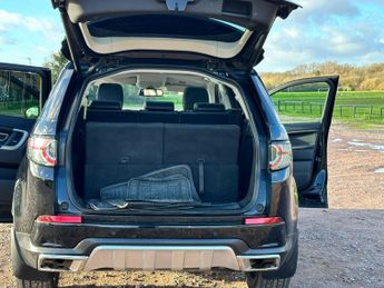 Land Rover Discovery Sport 2.0 TD4 HSE Black Auto 4WD Euro 6 (s/s) 5dr