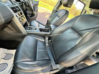 Land Rover Discovery Sport 2.0 TD4 HSE Black Auto 4WD Euro 6 (s/s) 5dr