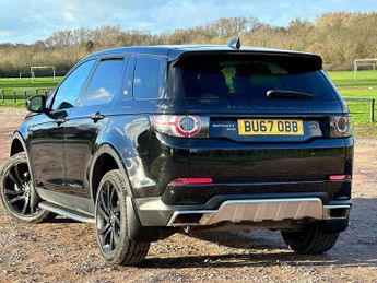 Land Rover Discovery Sport 2.0 TD4 HSE Black Auto 4WD Euro 6 (s/s) 5dr