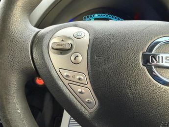 Nissan Leaf 24kWh Acenta Auto 5dr
