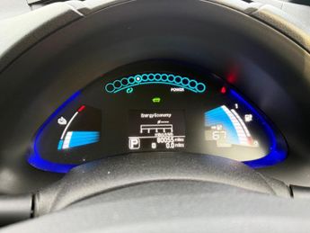 Nissan Leaf 24kWh Acenta Auto 5dr