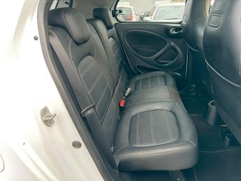 Smart forfour 1.0 Prime (Premium) Hatchback 5dr Petrol Twinamic Euro 6 (s/s) (