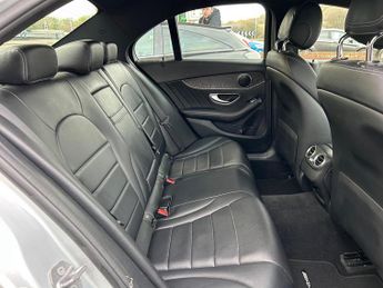 Mercedes-Benz C Class 1.6 C200d AMG Line G-Tronic+ Euro 6 (s/s) 4dr
