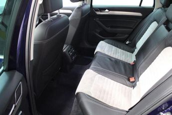 Volkswagen Passat 2.0 TDI GT Estate 5dr Diesel DSG Euro 6 (s/s) (150 ps)