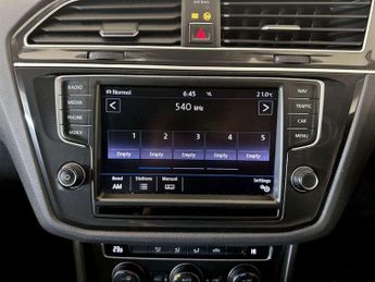 Volkswagen Tiguan 2.0 TDI BlueMotion Tech SE Navigation DSG 4Motion Euro 6 (s/s) 5