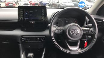 Toyota Yaris 1.5 VVT-h Icon E-CVT Euro 6 (s/s) 5dr