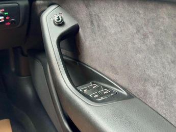 Audi A6 Saloon 2.0 TDI ultra S line S Tronic Euro 6 (s/s) 4dr