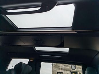 Toyota Vellfire ?6 HYBRIDS AVAILABLE?