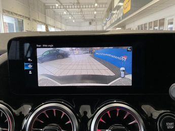 Mercedes-Benz Eqa 250 SPORT