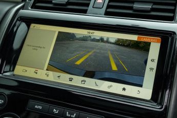 Land Rover Discovery 3.0 SD V6 HSE Luxury Auto 4WD Euro 6 (s/s) 5dr