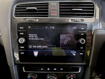 Volkswagen Golf 1.0 TSI BlueMotion Tech SE Nav Hatchback 5dr Petrol Manual Euro 