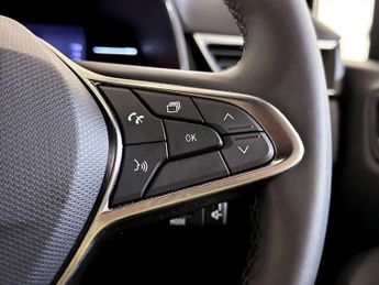 Renault Clio 1.0 TCe techno Hatchback 5dr Petrol Manual Euro 6 (s/s) (90 ps)