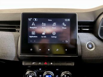 Renault Clio 1.0 TCe techno Hatchback 5dr Petrol Manual Euro 6 (s/s) (90 ps)