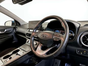 Hyundai KONA 64kWh Premium SUV 5dr Electric Auto (10.5kW Charger) (204 ps)