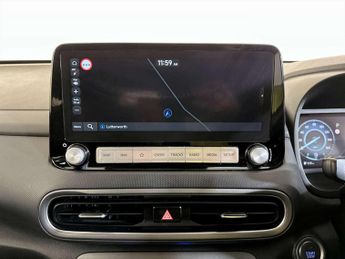 Hyundai KONA 64kWh Premium SUV 5dr Electric Auto (10.5kW Charger) (204 ps)