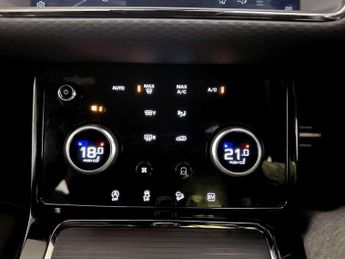 Land Rover Range Rover Evoque 1.5 P300e 12.2kWh R-Dynamic S Auto 4WD Euro 6 (s/s) 5dr