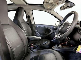 Smart forfour 17.6kWh Exclusive Hatchback 5dr Electric Auto (22kW Charger) (82