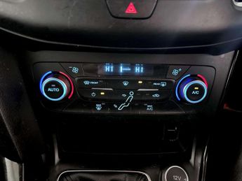 Ford Focus 1.0T EcoBoost Titanium Hatchback 5dr Petrol Manual Euro 6 (s/s) 