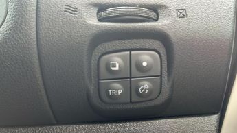 Nissan Leaf 24kWh Tekna Auto 5dr