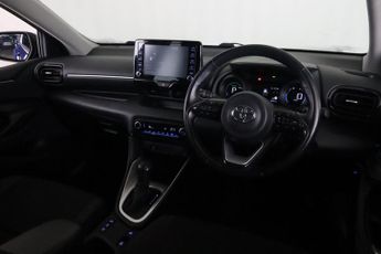 Toyota Yaris 1.5 VVT-h Design E-CVT Euro 6 (s/s) 5dr