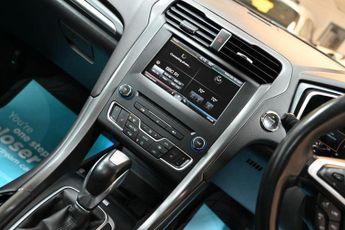 FORD MONDEO 2.0T EcoBoost Titanium Hatchback 5dr Petrol Auto Euro 6 (s/s) (2