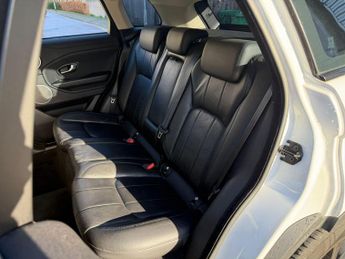 Land Rover Range Rover Evoque 2.0 TD4 SE Auto 4WD Euro 6 (s/s) 5dr