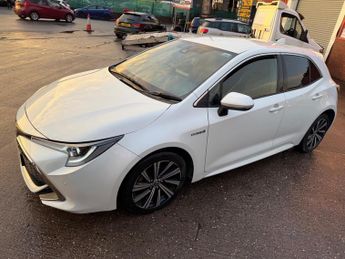 Toyota Corolla 1.8 VVT-h Design CVT Euro 6 (s/s) 5dr
