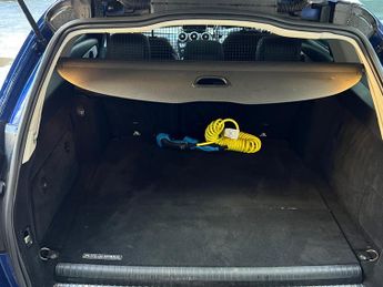 Mercedes-Benz C Class 2.0 C350e 6.4kWh Sport (Premium) G-Tronic+ Euro 6 (s/s) 5dr 18in