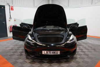 Tesla Model 3 (Dual Motor) Long Range Auto 4WDE 4dr