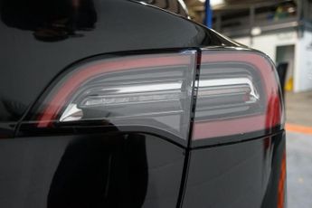 Tesla Model 3 (Dual Motor) Long Range Auto 4WDE 4dr