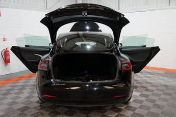 Tesla Model 3 (Dual Motor) Long Range Auto 4WDE 4dr