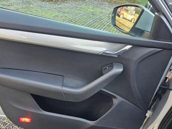 Skoda Octavia 2.0 TDI Elegance DSG Euro 5 (s/s) 5dr