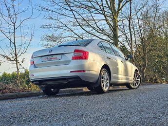 Skoda Octavia 2.0 TDI Elegance DSG Euro 5 (s/s) 5dr